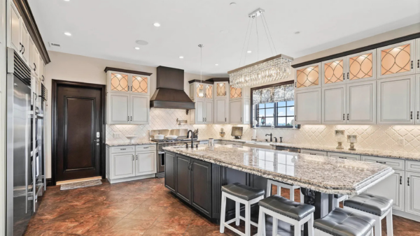 Move-In/Move-Out + Repairs  – NYC’s Top Cleaning & Repairs Service